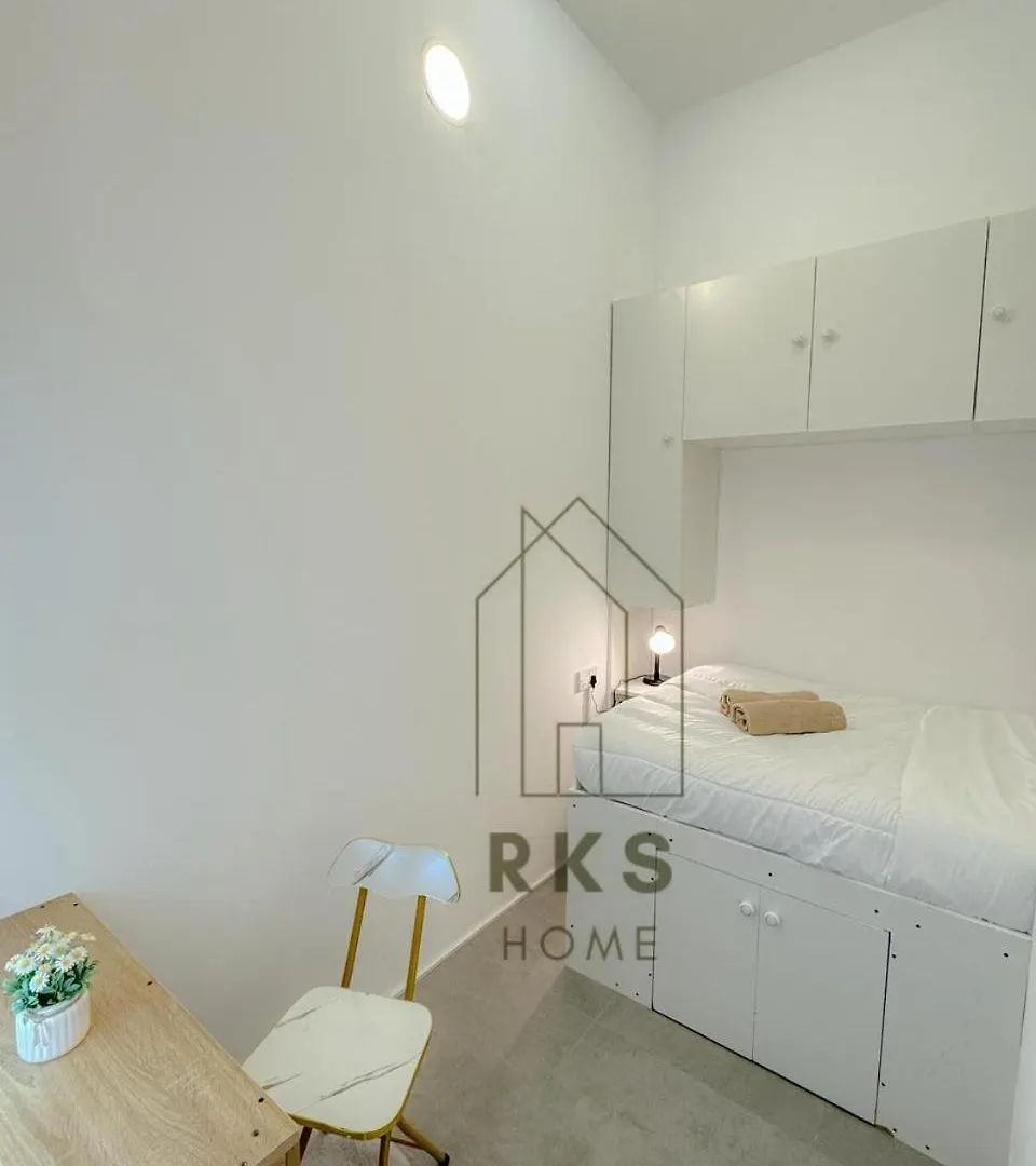 Hostel With Private Room Downtown Business Bay-Oval Tower Dubai United Arab Emirates